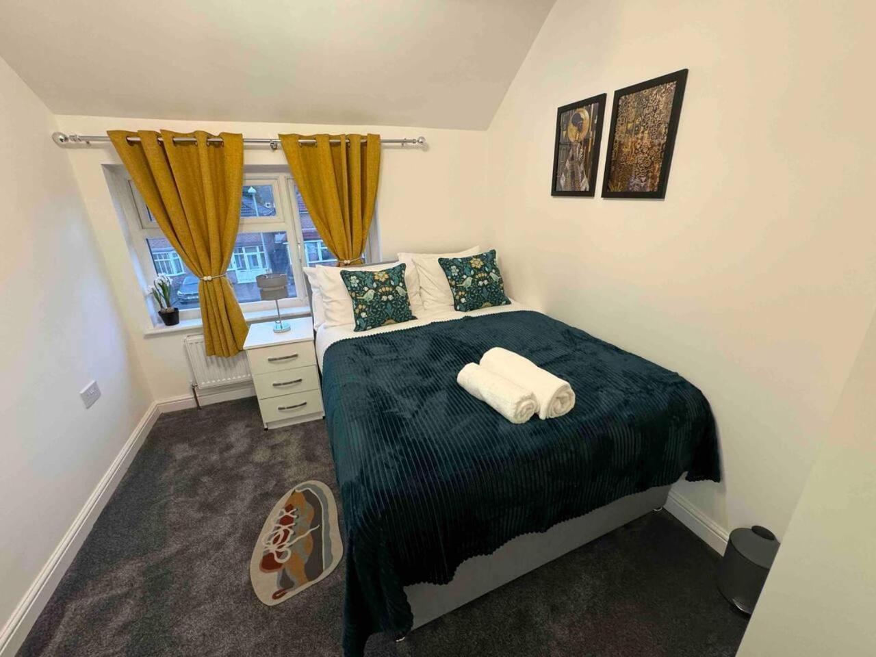 Holiday home 3-bed Sleeps 8 Ideal For Large Groups Birmingham