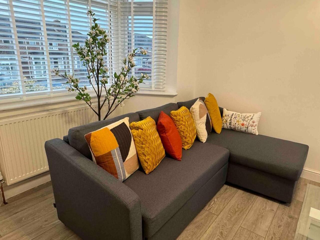 3-bed Sleeps 8 Ideal For Large Groups Holiday home *