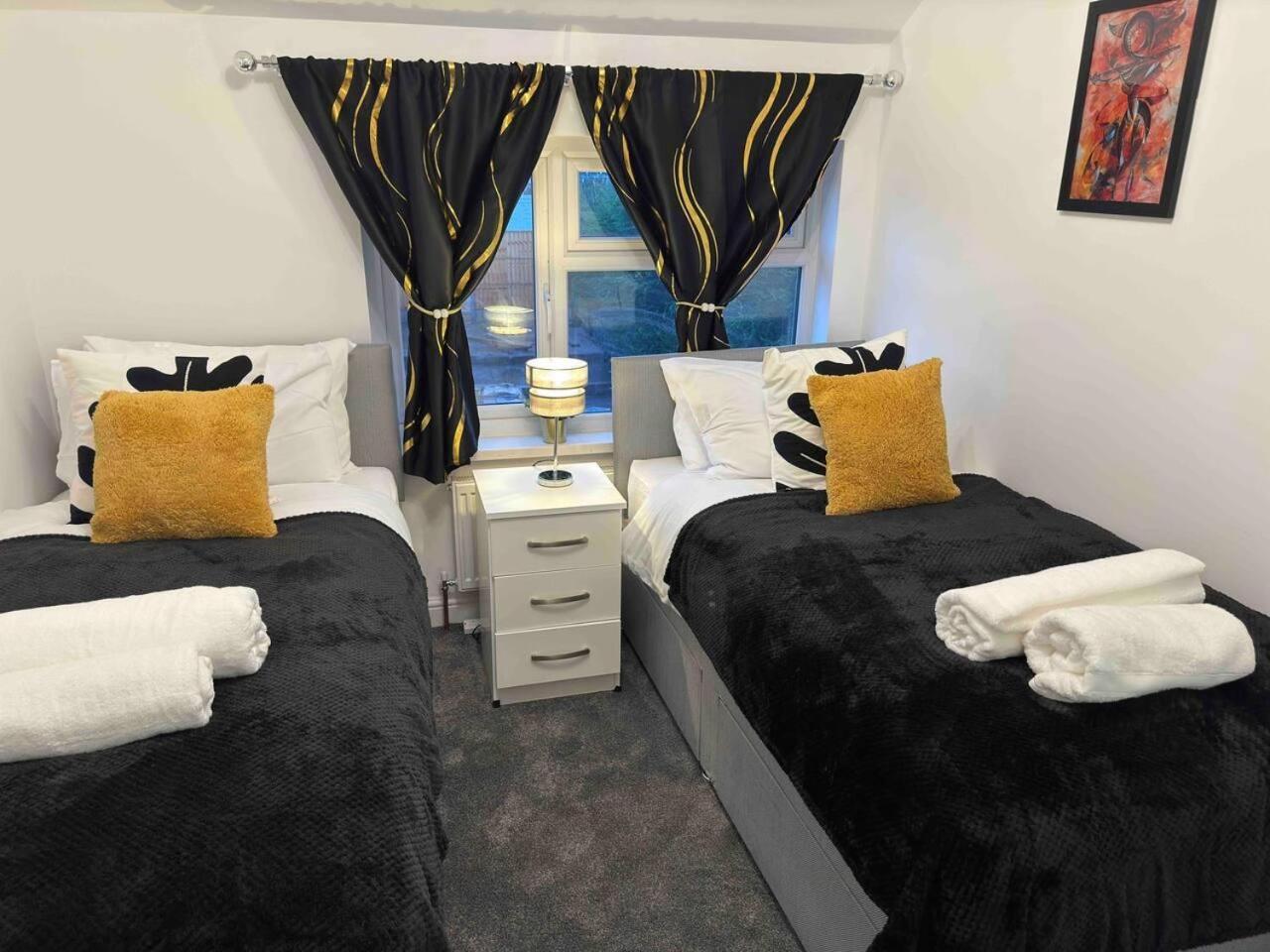 Holiday home 3-bed Sleeps 8 Ideal For Large Groups Birmingham