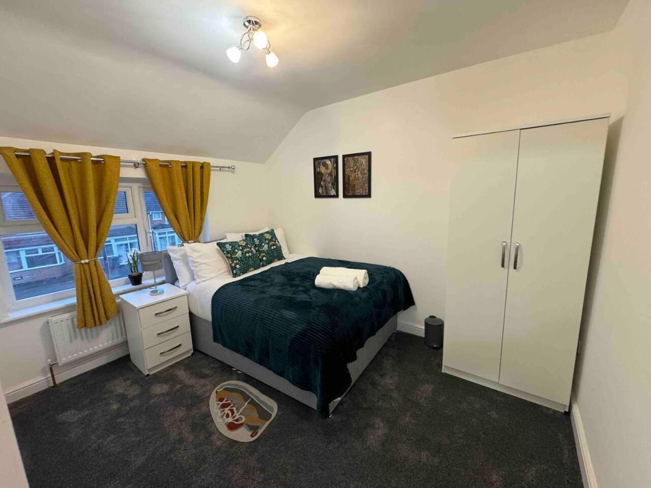 Holiday home 3-bed Sleeps 8 Ideal For Large Groups