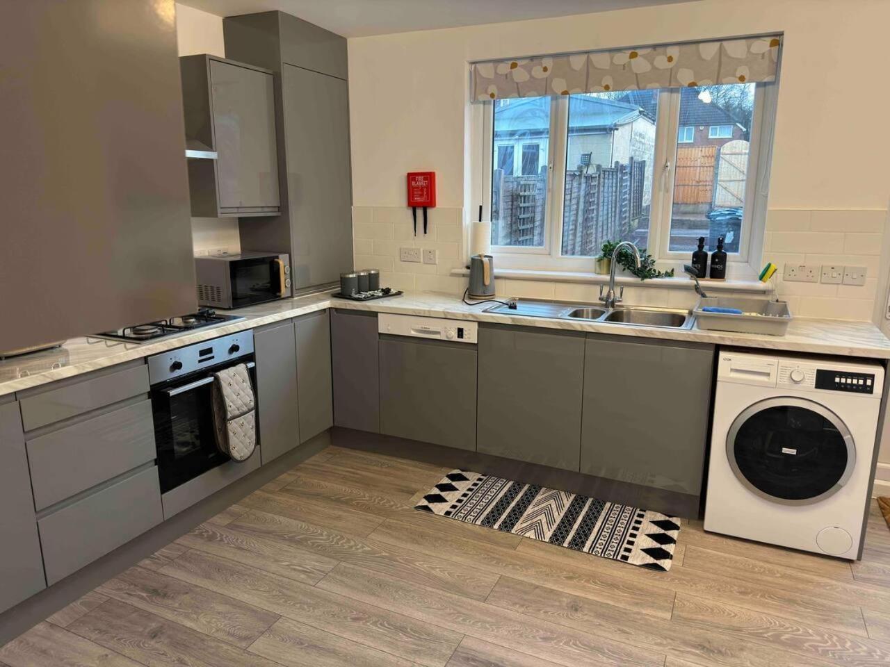 Holiday home 3-bed Sleeps 8 Ideal For Large Groups *