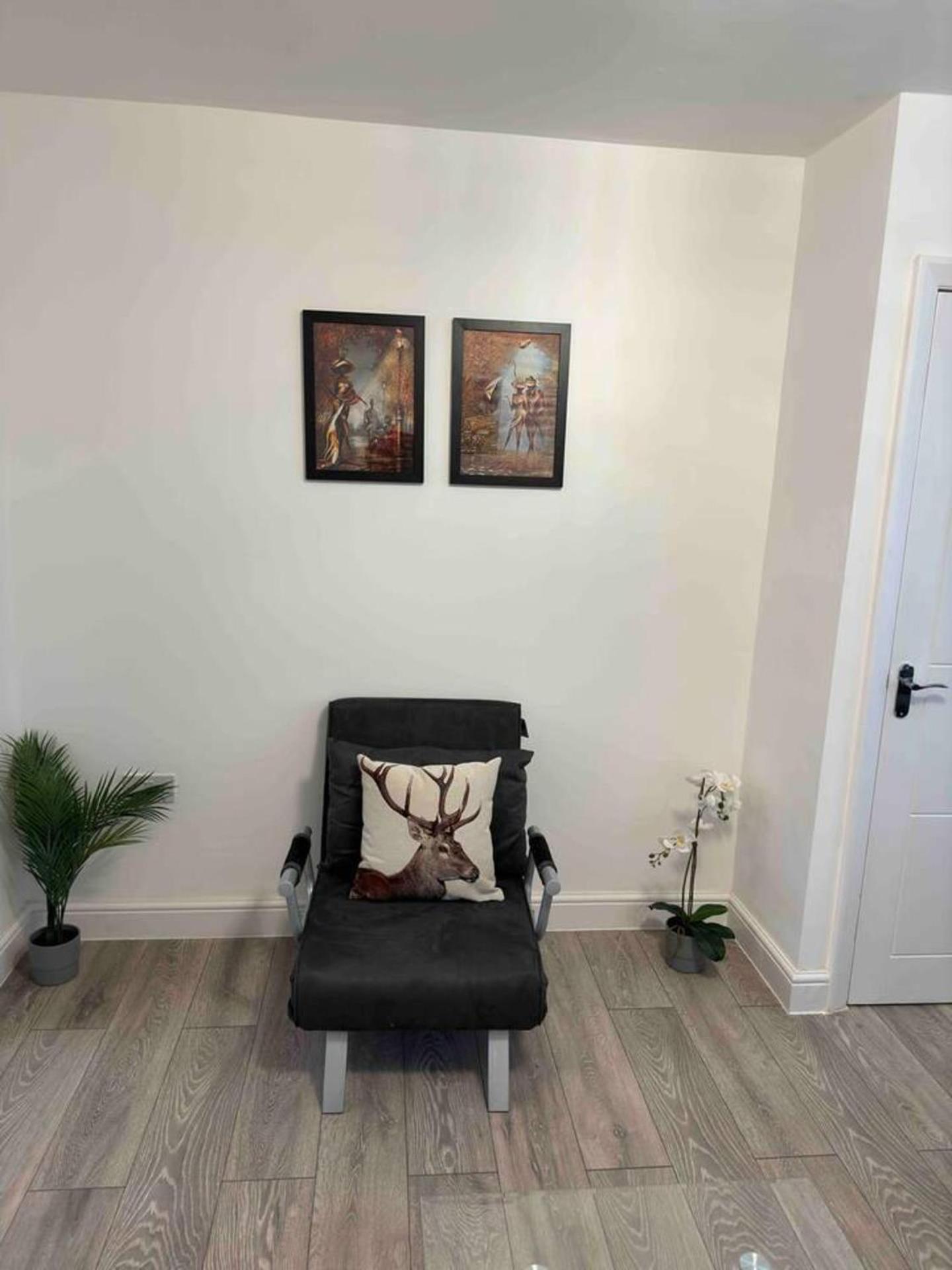 3-bed Sleeps 8 Ideal For Large Groups Birmingham